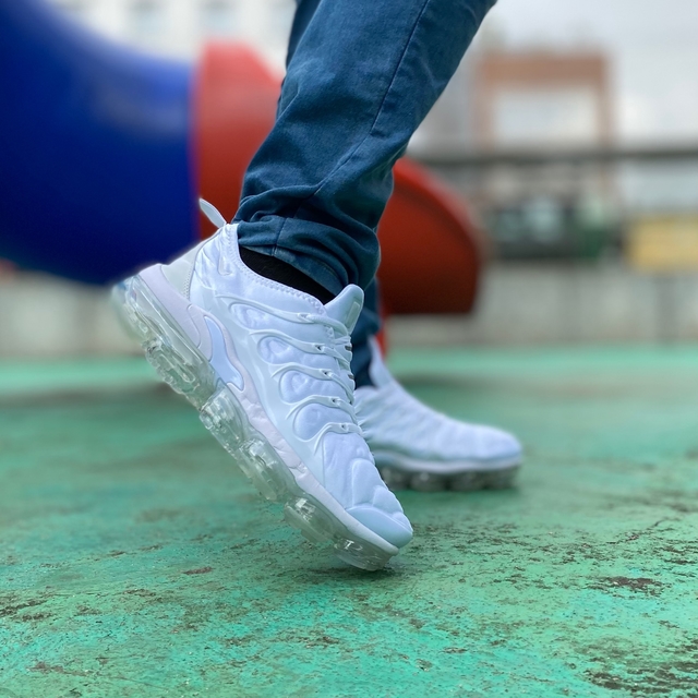 Vapormax Plus Branco - Comprar em Linho Imports