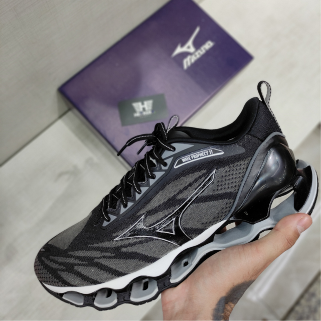 Mizuno preto e cinza outlet
