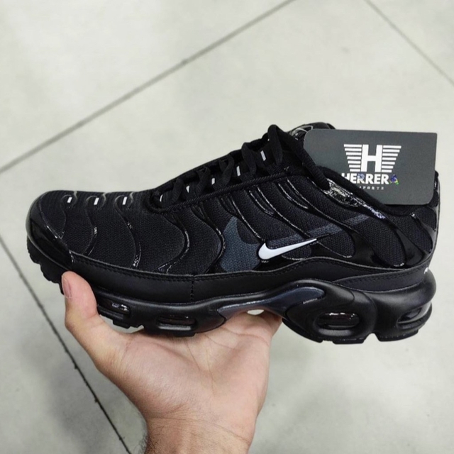 Nike air max cheap plus black tn