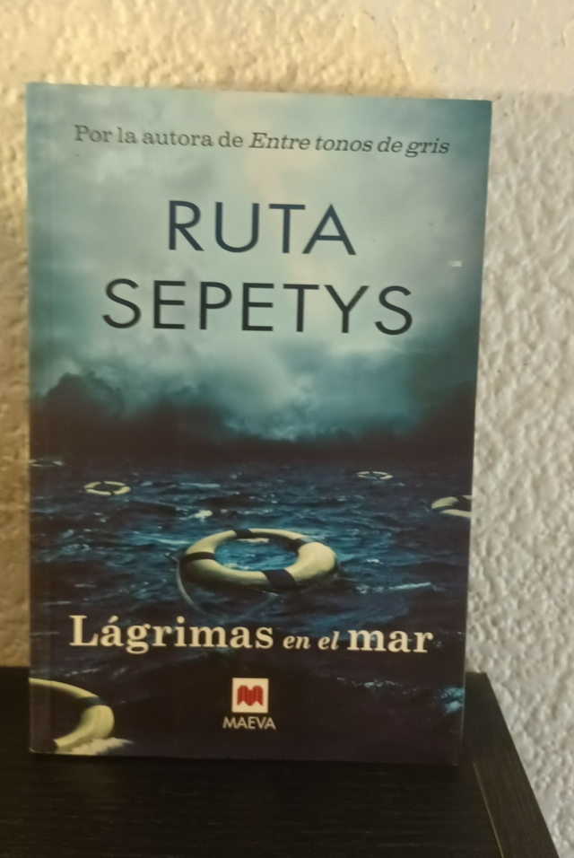 Lágrimas en el mar : Sepetys, Ruta: : Libros