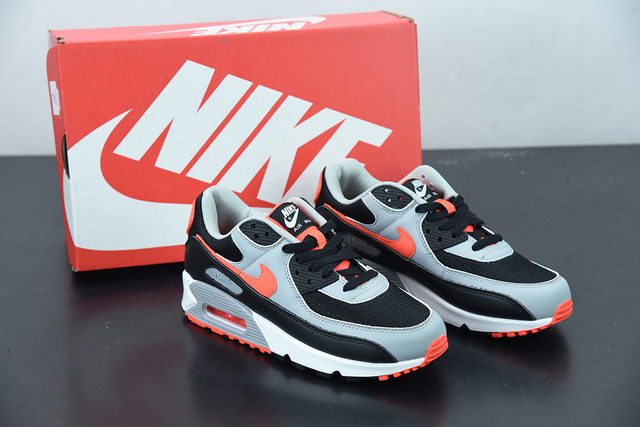 Nike air hotsell max desert sand