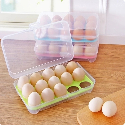 Huevera plástica con tapa para 15 huevos