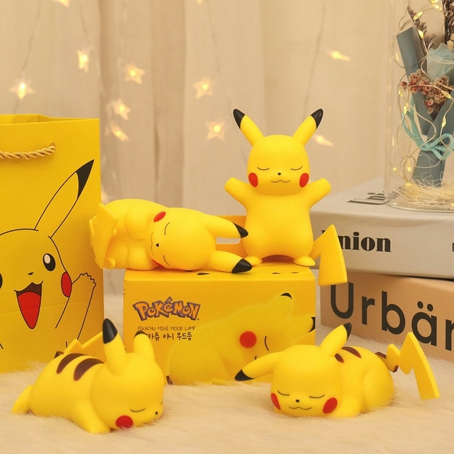 Luminária Pikachu Pokémon Lâmpada Noturna Presenteável (vários modelos)