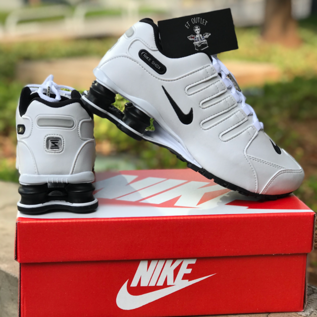 Nike shox preto e branco online