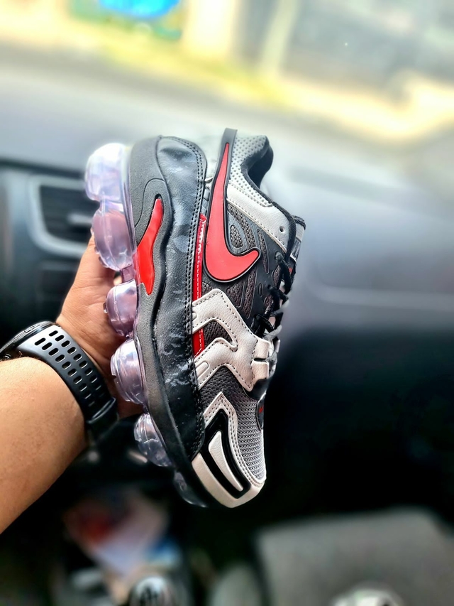 Vapormax tricolor cheap