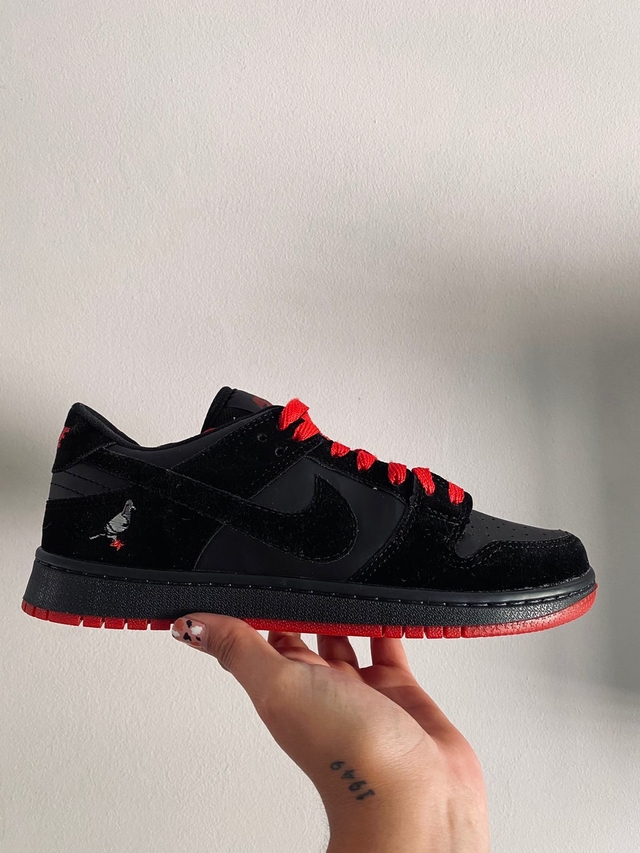 SB Dunk Low Black Pigeon Comprar en Urban Shoes