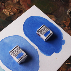 Trio de aquarelas azuis (aquarelas de linha profissional) na internet