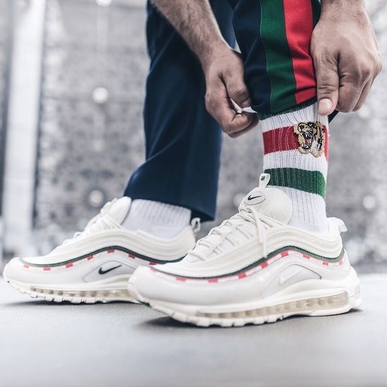 AIR MAX 97 UNDEFEATED Comprar em Outlet Imports Shoes