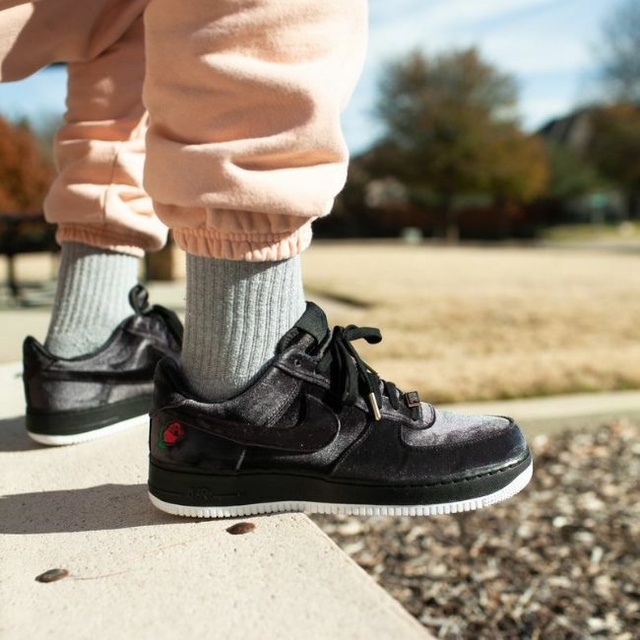 Air force 1 low rose velvet new arrivals
