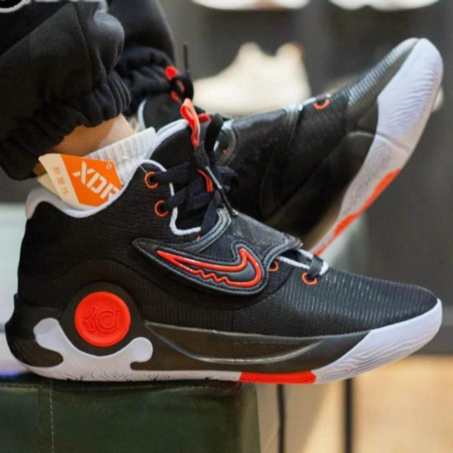 KD Trey 5 X Black Light Crimson