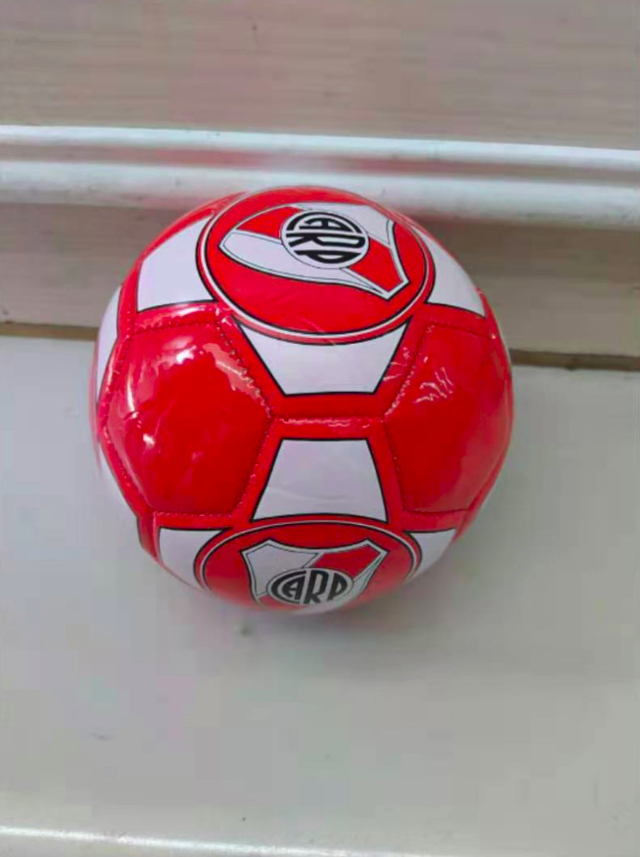 Pelotas chiquitas 2024 de futbol