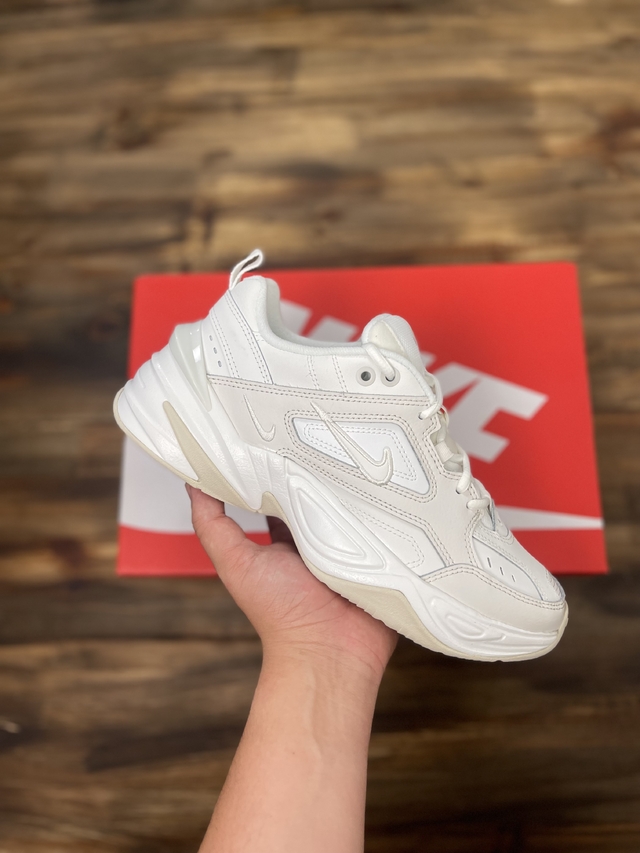 Tênis Nike M2K Tekno AO3108 Branco - Orange Companyy