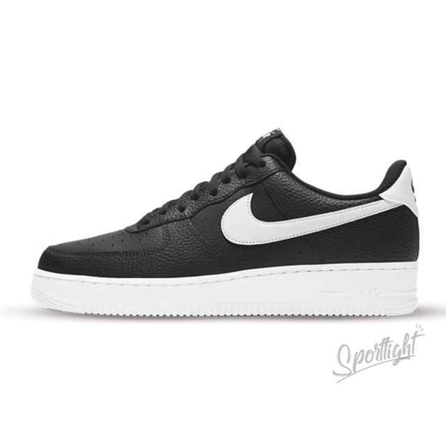 Af1 low store white and black