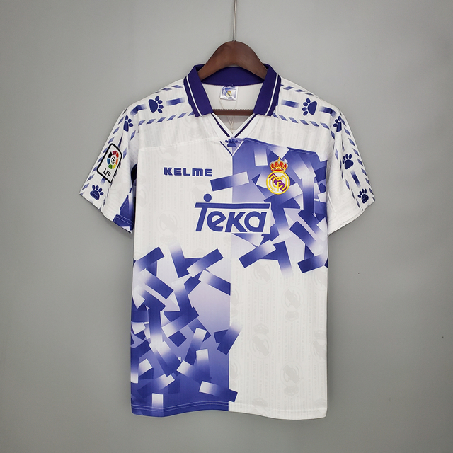 Camisa Retrô Real Madrid III 1996 1997 Masculina Branca e roxa lilas
