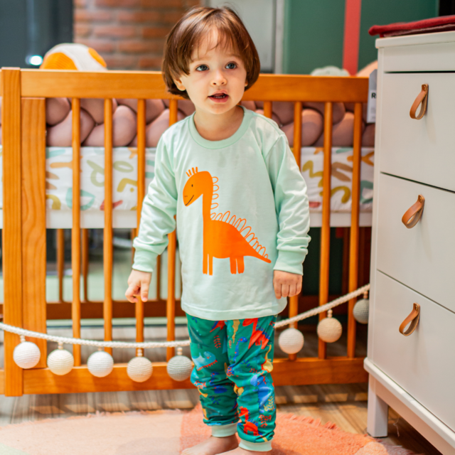 CONJUNTO PIJAMA DINO VERDE Comprar em SEU PEDRO KIDS