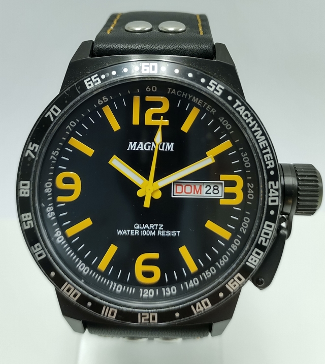 Relógio Magnum Sports Masculino MA34932A Pulseira de Couro
