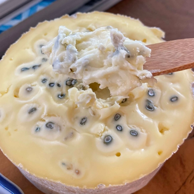 Queijo Gorgonzola Dolce Fatiado - Serra das Antas – Roça Capital