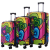 Set de valijas estampadas (Grande, Mediana, Chica) con fuelle expandible.