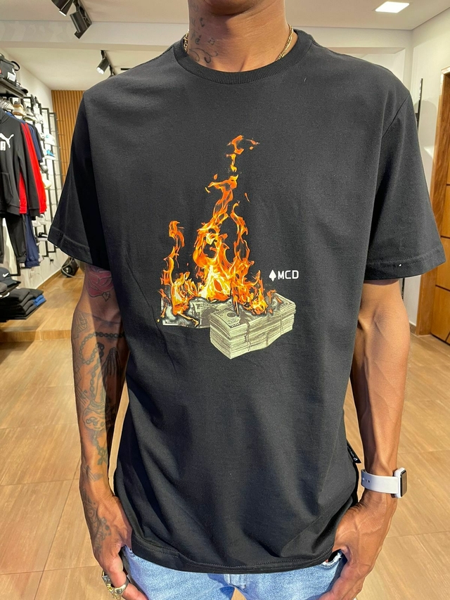 Camiseta T-Shirt Regular Caveira Espada - WLK Store