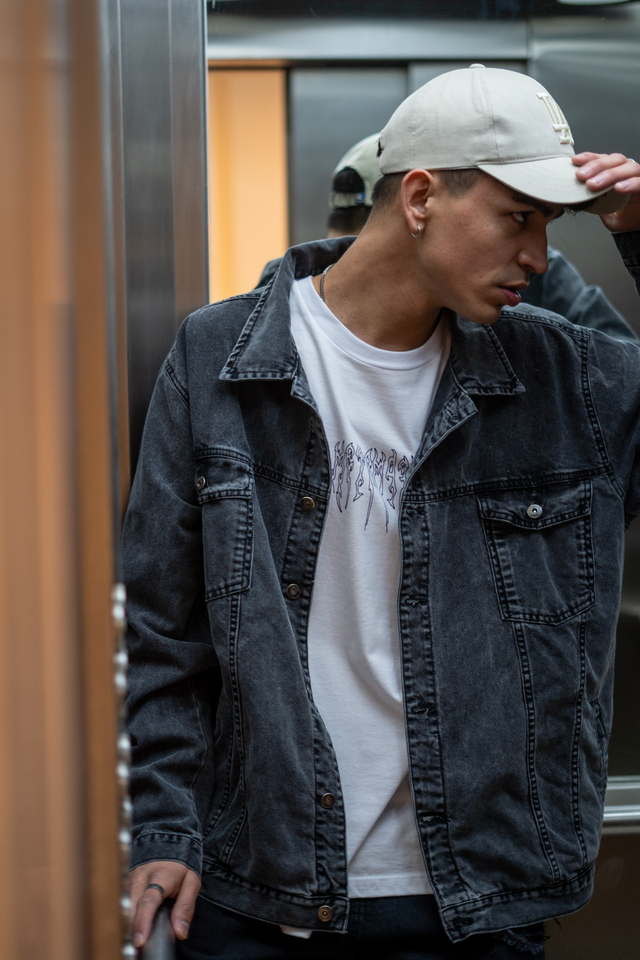 CHAQUETA DE JEANS WASHED