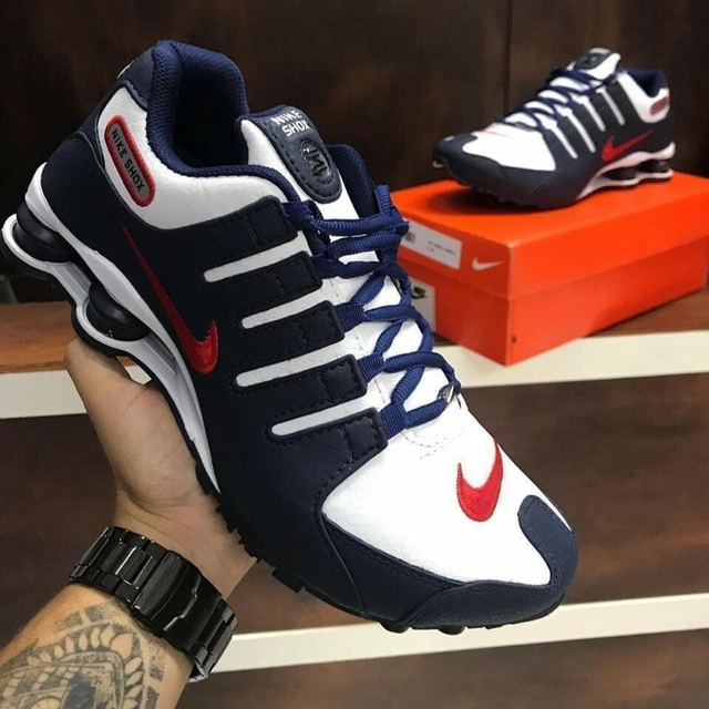 Vapormax vermelho e deals azul