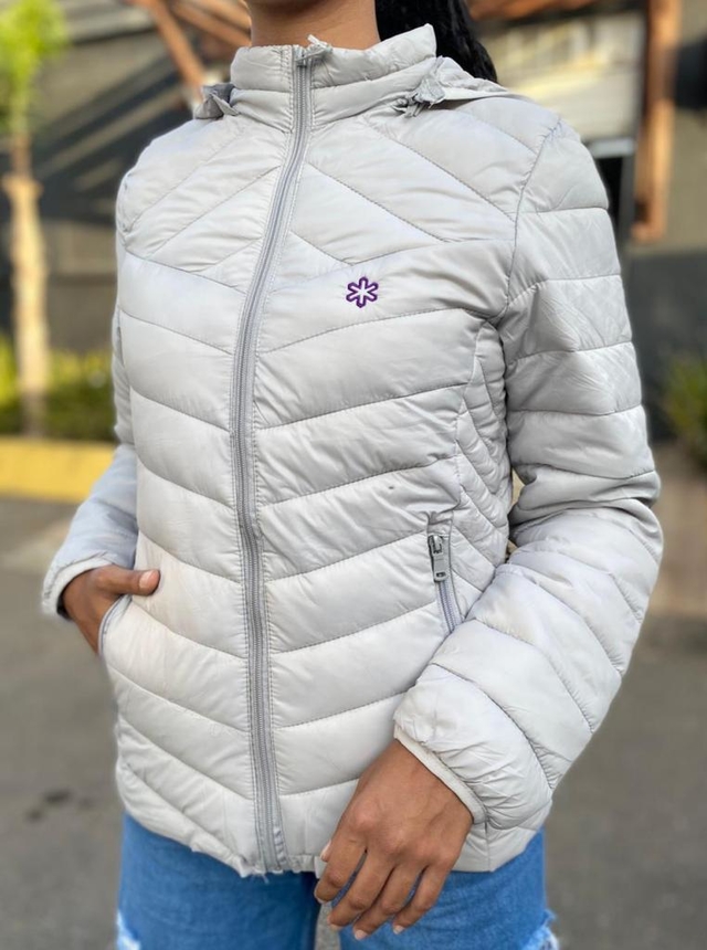 Jaqueta tassa feminina 2025