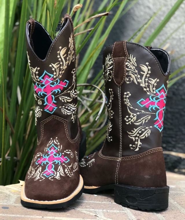Calça para usar com bota texana feminina clearance