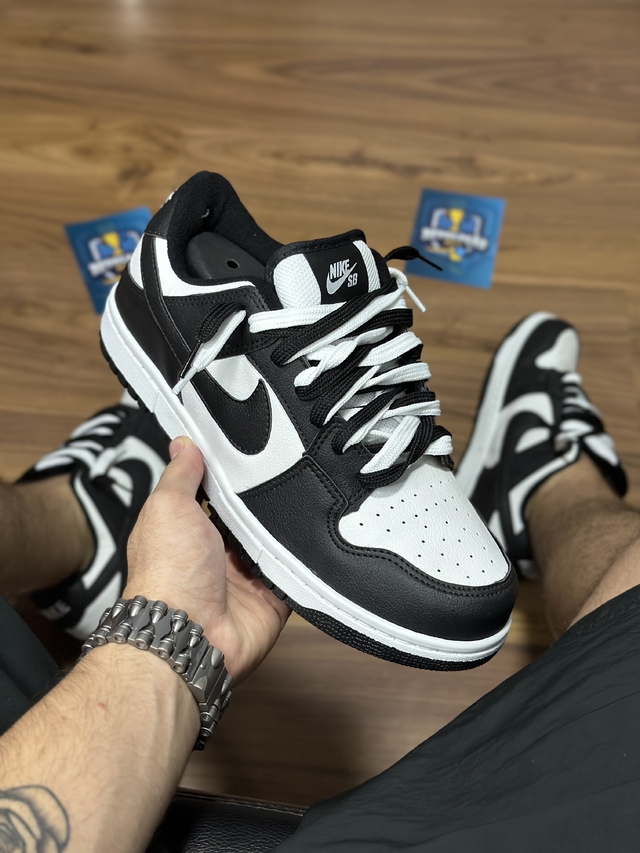 Sb dunk store low panda