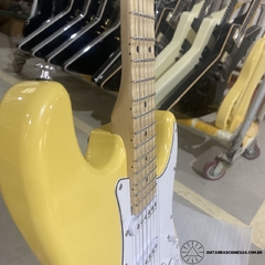 Guitarra Elétrica Stratocaster Yngwie Malmsteen Replica Chinesa na internet