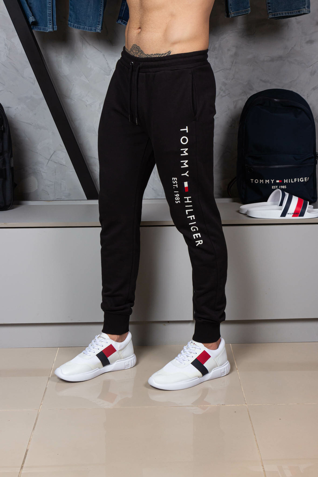 CALÇA MOLETOM TOMMY HILFIGER - PRETA - JP store