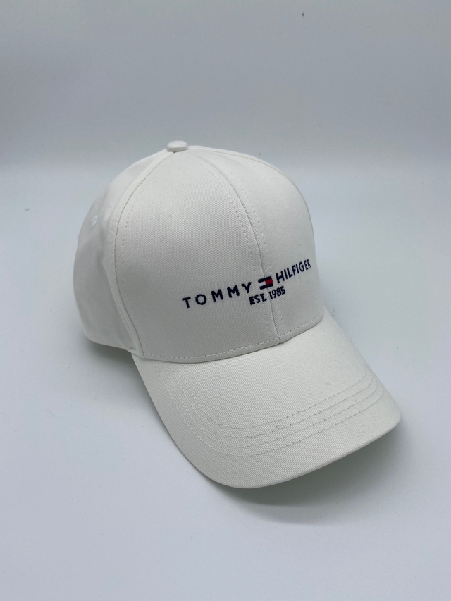 BONE TOMMY LETREIRO FRONTAL - OFF WHITE - JP store