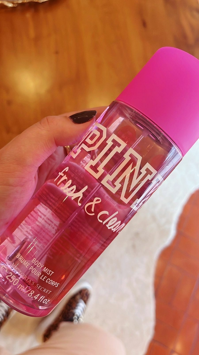 BODY SPLASH VICTORIA'S SECRET PINK FRESH & CLEAN 250ML