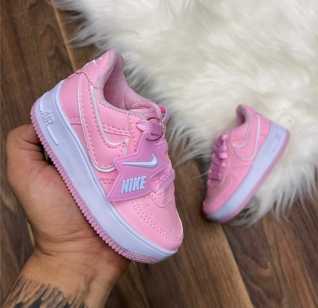 T nis Infantil Beb Nike Feminino com Cadar o e chaveiro