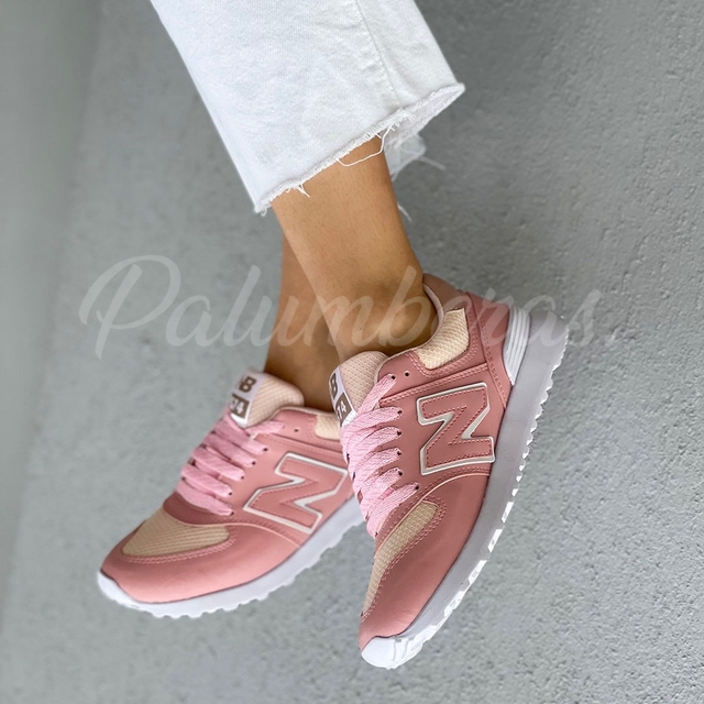 New balance outlet bordo y dorado