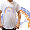 Camiseta unissex infantil Arco iris e Baleia