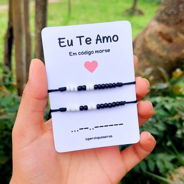 Cartela Com 2 Pulseiras De Amizade / Casal - Meme Eu Te Amo