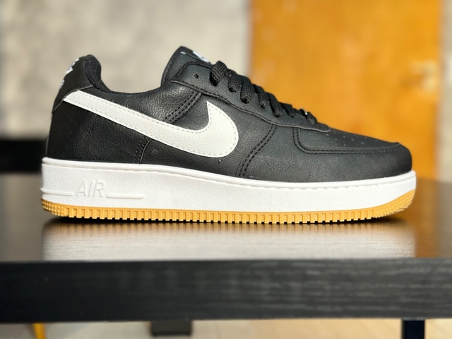 Tênis Nike Air Force 1 Preto Branco