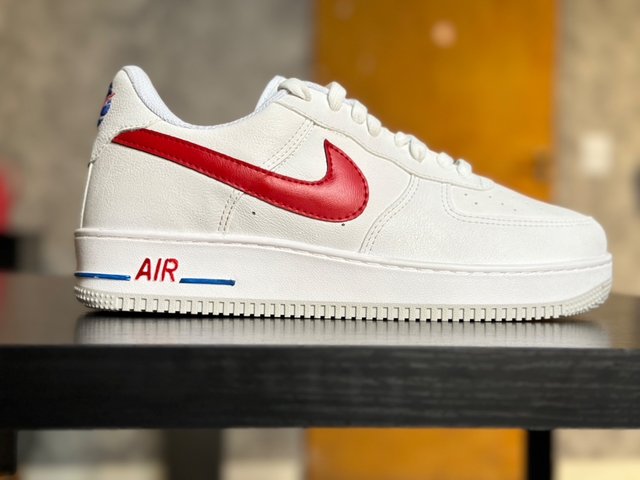 Nike air force vermelho e branco sales