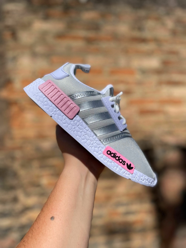 Adidas nmd feminino branco e rosa hotsell