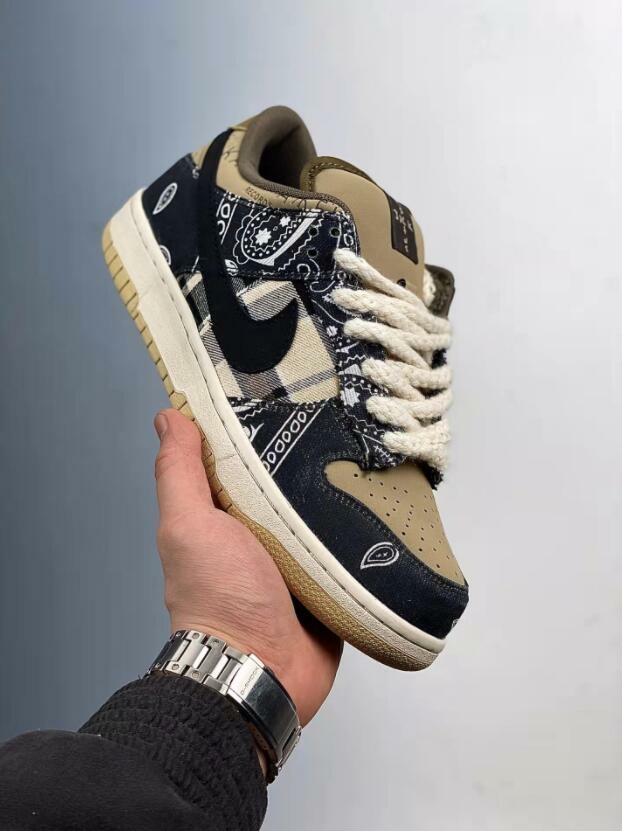 Nike SB Travis Scott Dunk Low Kingdom Style