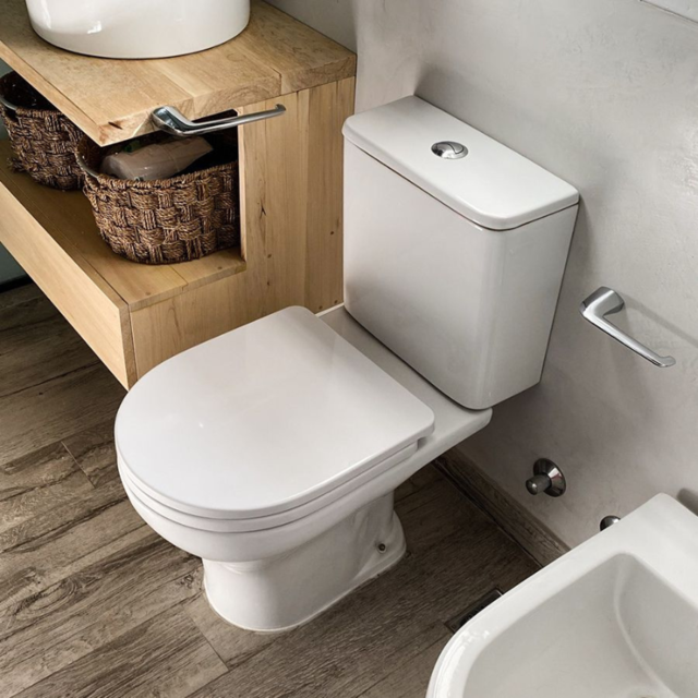 Combo Ferrum Veneto Inodoro Largo con tapa Deposito y Bidet 1 agujeros