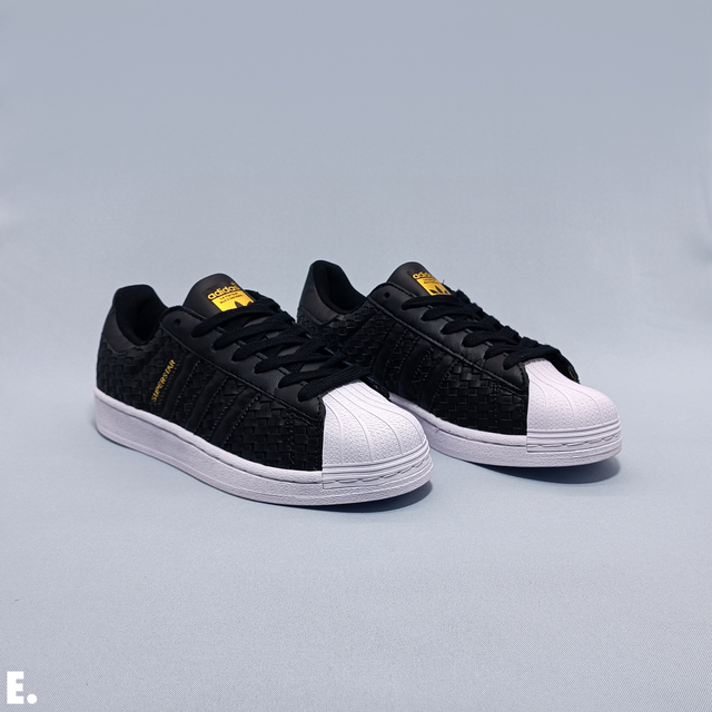 Adidas superstar negras cuero hotsell