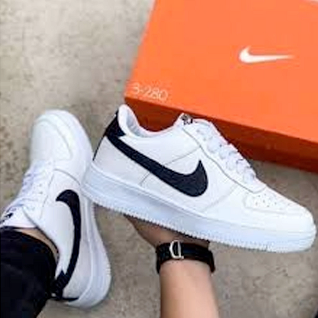 Air Force Blancas pipa negra Ninos