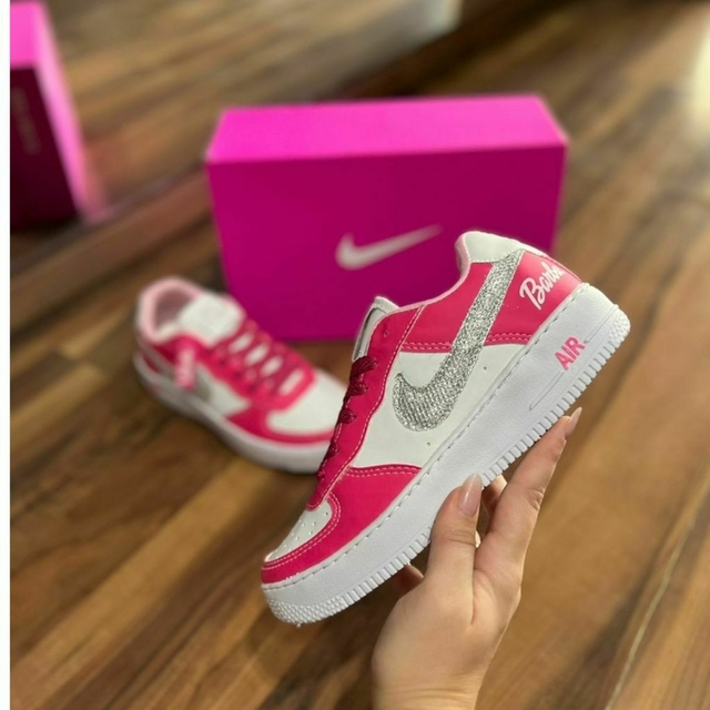 Nike cheap pink glitter