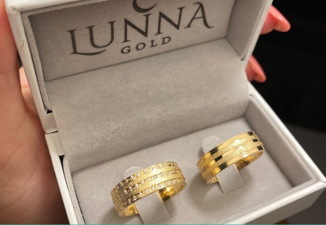 Alianças de Casamento: Eternize Seu Amor Com a Lunna Gold