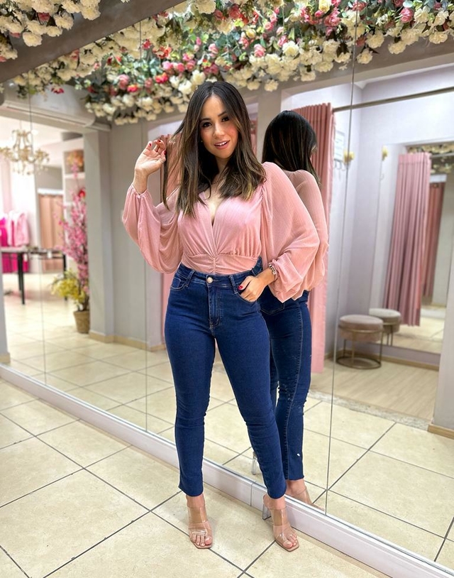 Calça de Sarja Cintura Alta Feminina Preta Rasgo - Compre agora