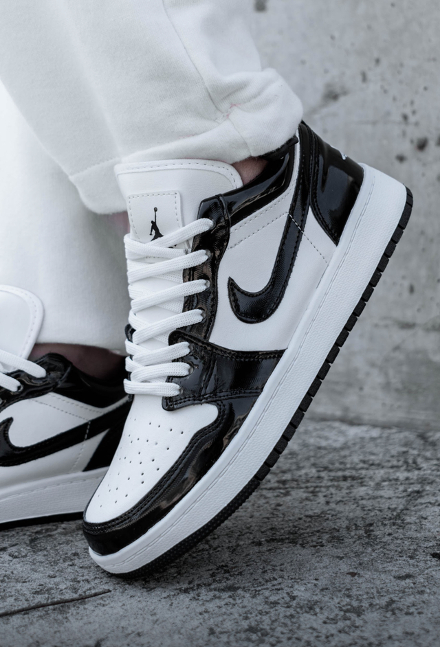 Nike Low Jordan Charol