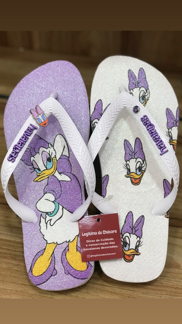 HAVAIANAS PERSONALIZADA MARGARIDA LILAS PIN PONTO DE LUZ