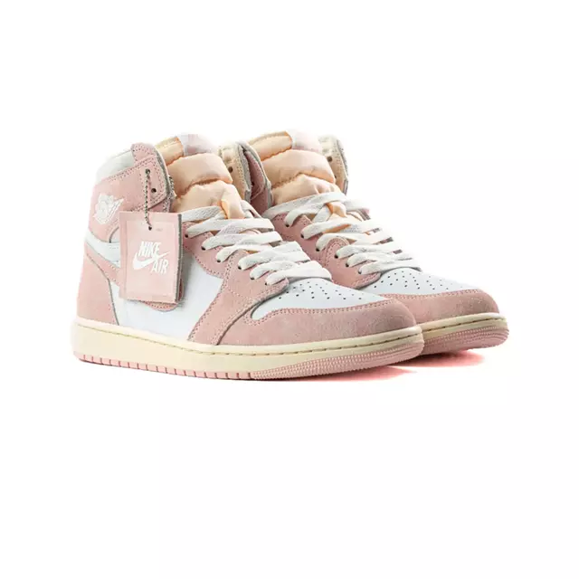 Air Jordan 1 Retro High OG Washed Pink