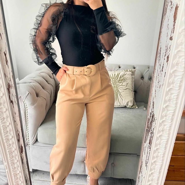 Pantalon con cinto hotsell